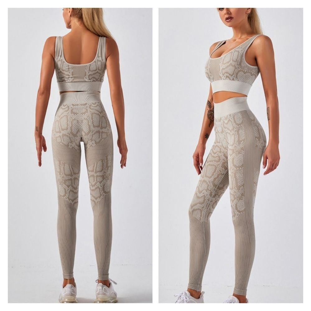 Women's High Quality Snake Print Crop Tank & Legging 2Pc Yoga Size Small